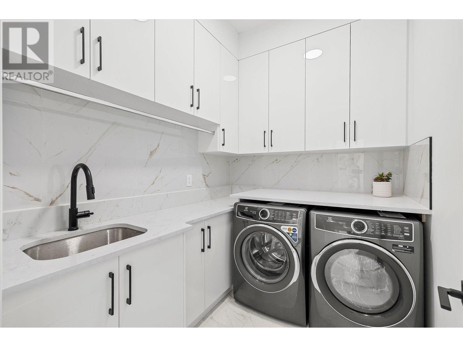 Property at 2507 Pinnacle Ridge Drive image 1