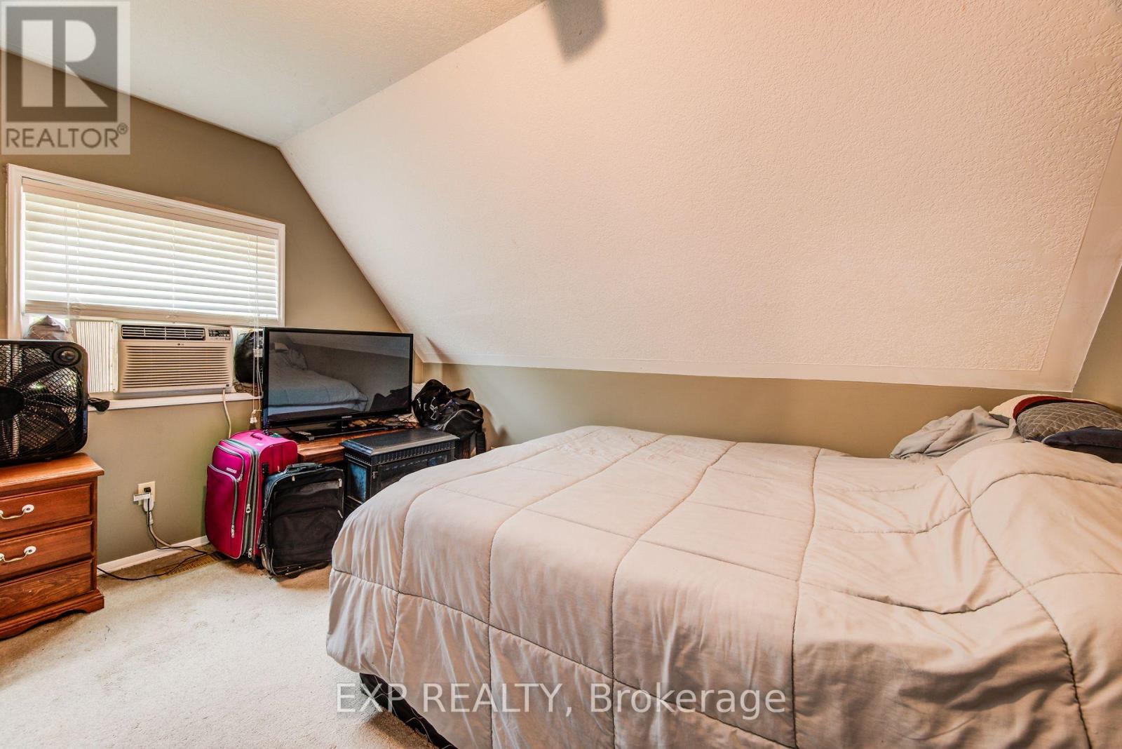 1023 Maple Leaf Street, Wellesley, Ontario  N0B 2T0 - Photo 34 - X12268874