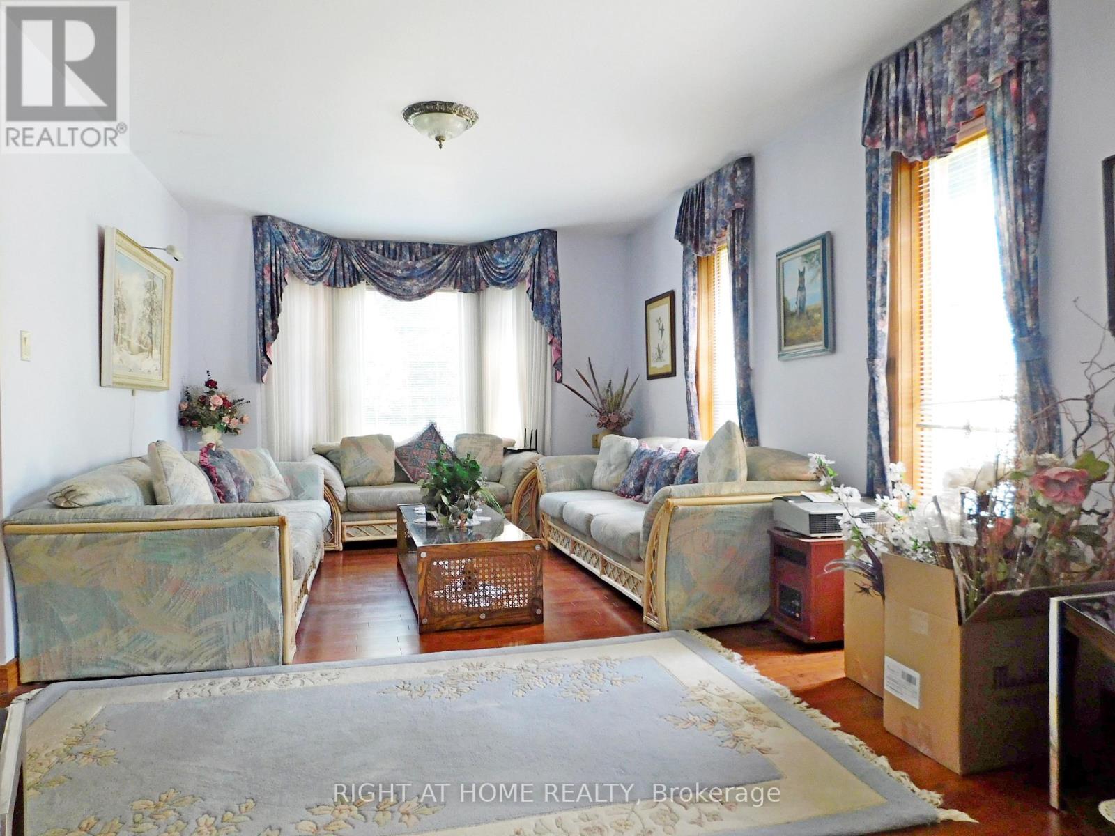 4916 Thirty Road N, Lincoln (Lincoln Lake), Ontario  L3J 1W2 - Photo 47 - X12268888