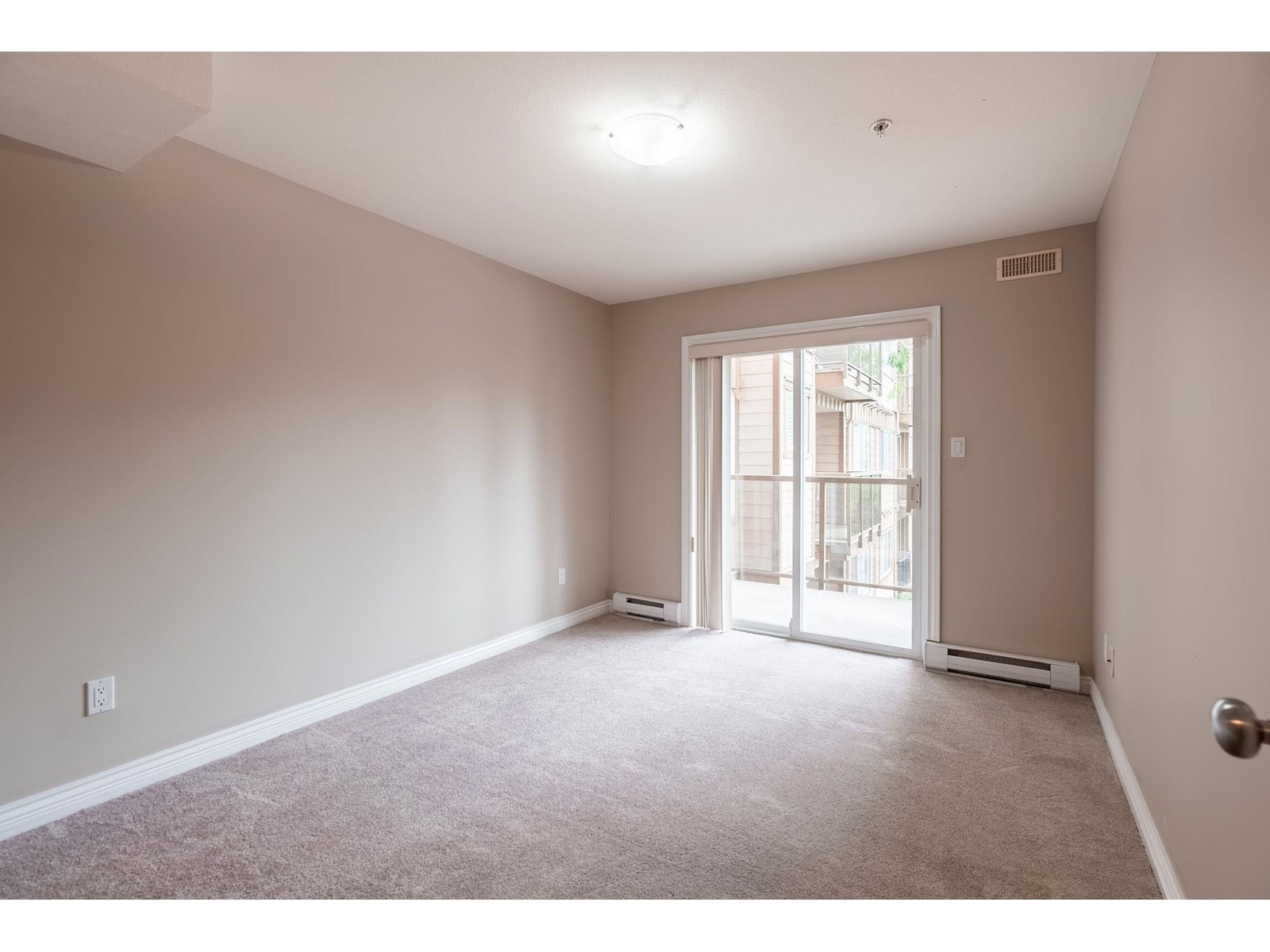 113 10289 133 Street, Surrey, British Columbia  V3T 0B1 - Photo 17 - R3024047
