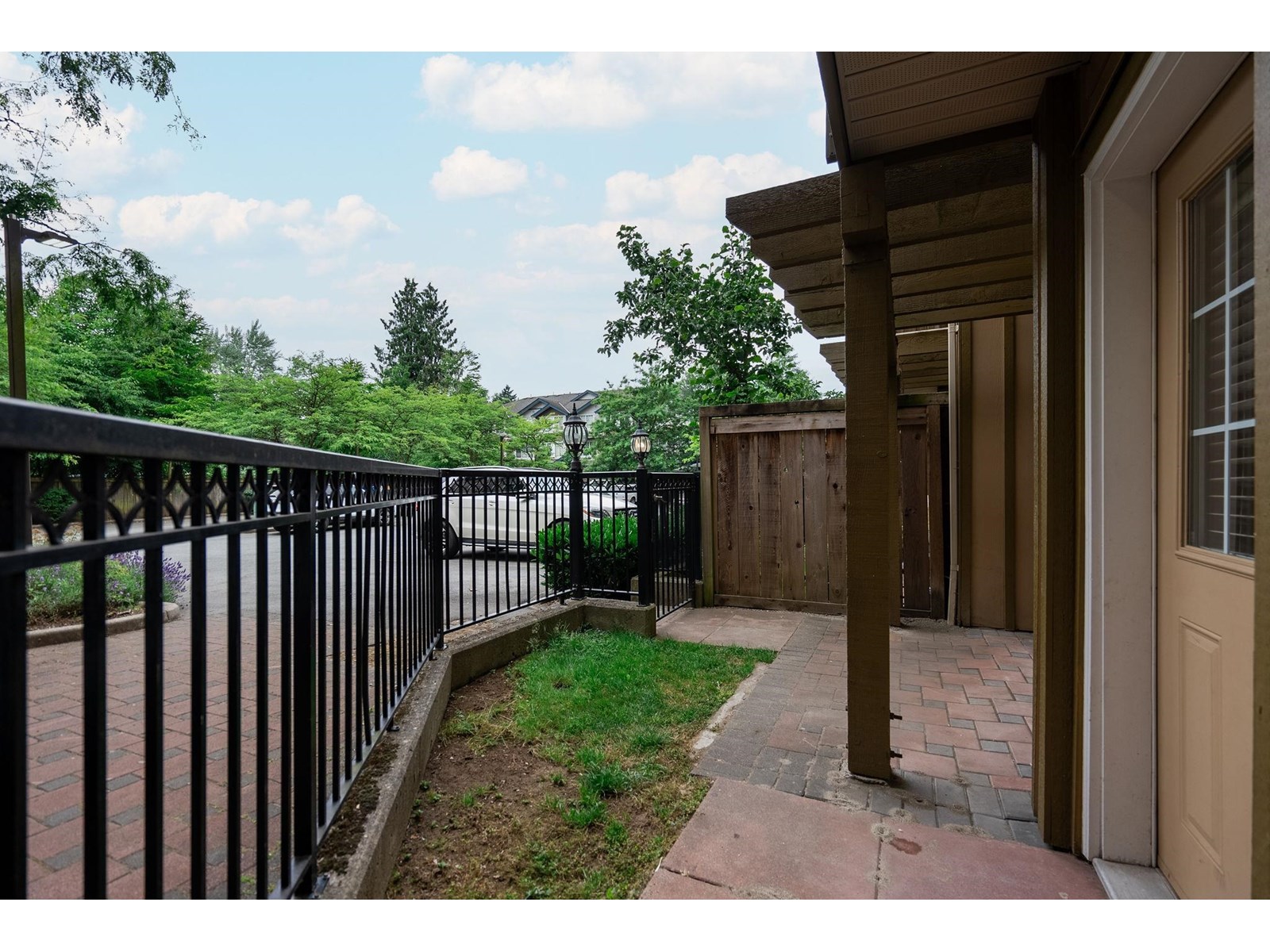 113 10289 133 Street, Surrey, British Columbia  V3T 0B1 - Photo 35 - R3024047