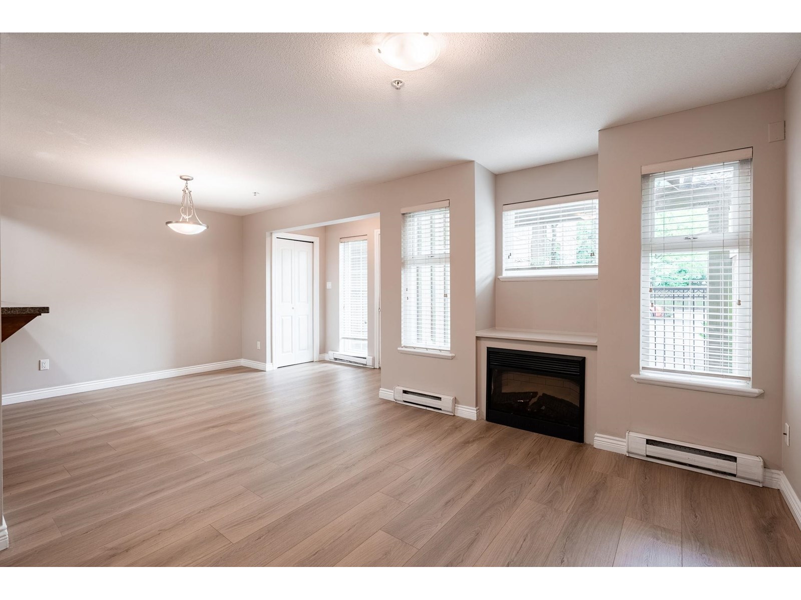 113 10289 133 Street, Surrey, British Columbia  V3T 0B1 - Photo 8 - R3024047