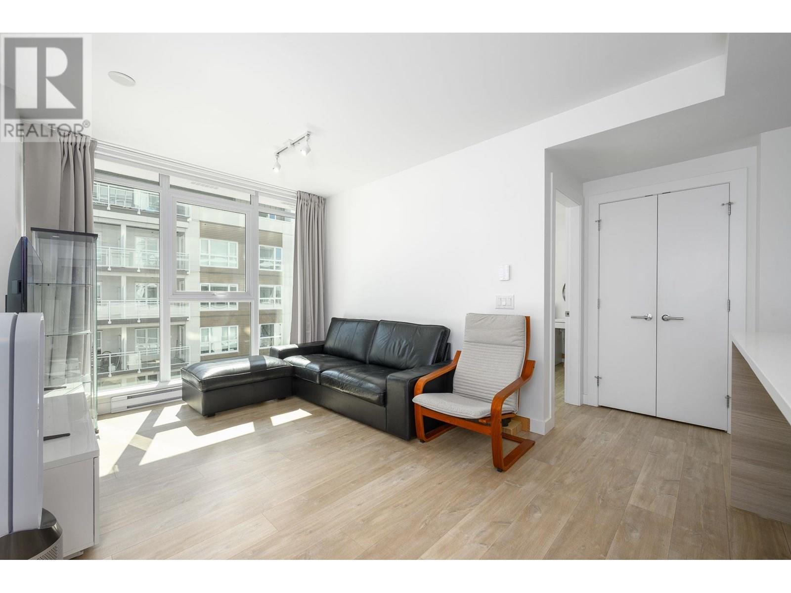 407 525 Foster Avenue, Coquitlam, British Columbia  V3J 0H6 - Photo 4 - R3023987