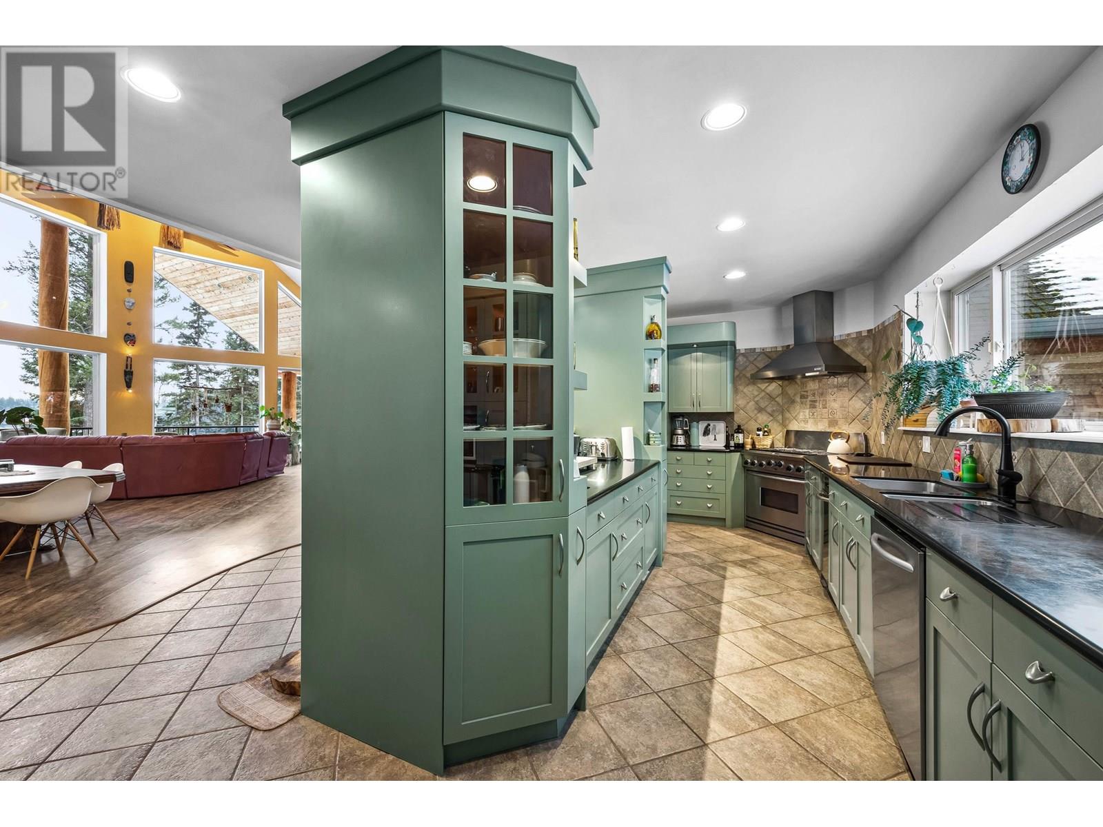 7407 Johnstone Road, Bridge Lake, British Columbia  V0K 1X2 - Photo 12 - R3002989