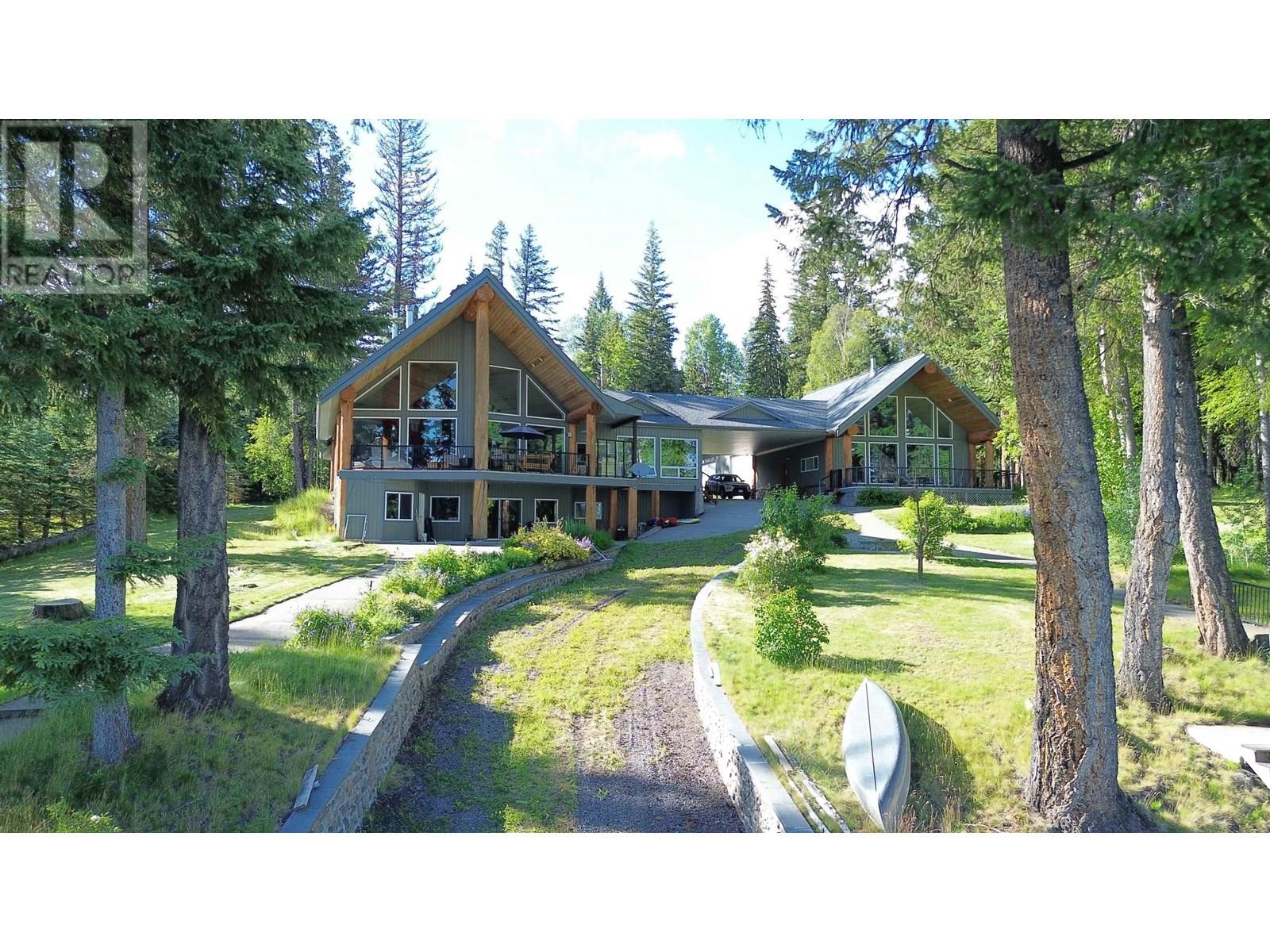 7407 JOHNSTONE ROAD, Bridge Lake, British Columbia