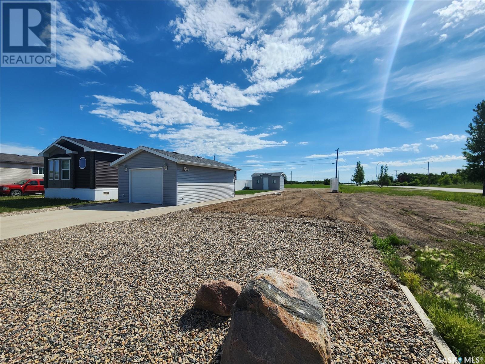 110 Montreal Street, Melville, Saskatchewan  S0A 2P0 - Photo 2 - SK011809