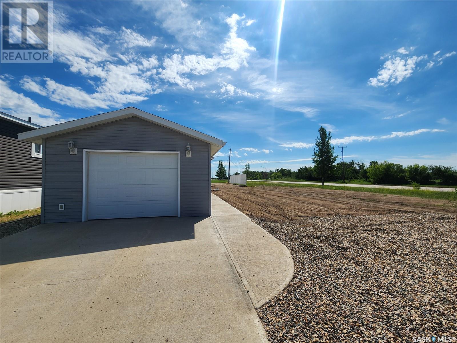 110 Montreal Street, Melville, Saskatchewan  S0A 2P0 - Photo 3 - SK011809