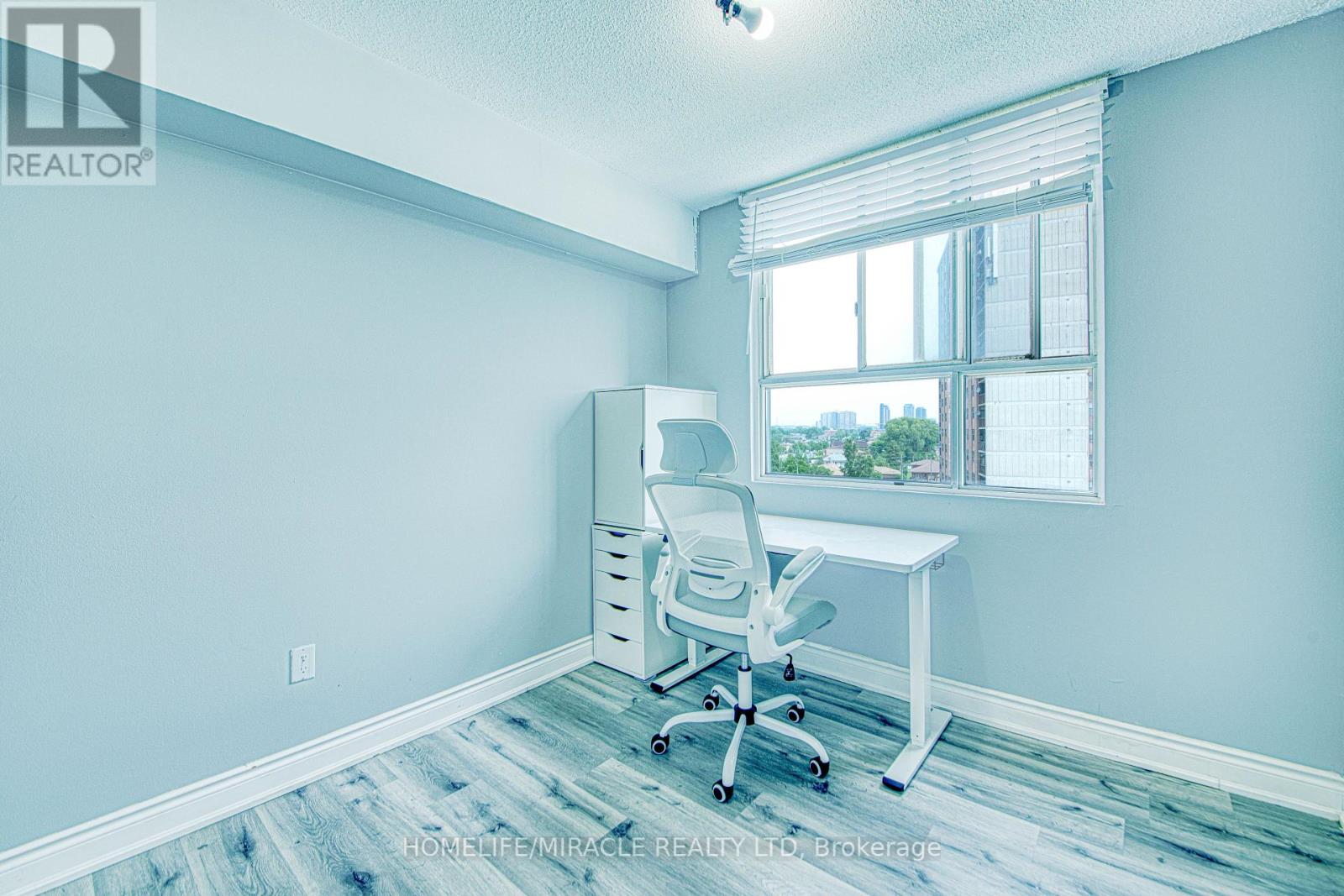 1004 - 3077 Weston Road, Toronto, Ontario  M9M 3A1 - Photo 14 - W12268938