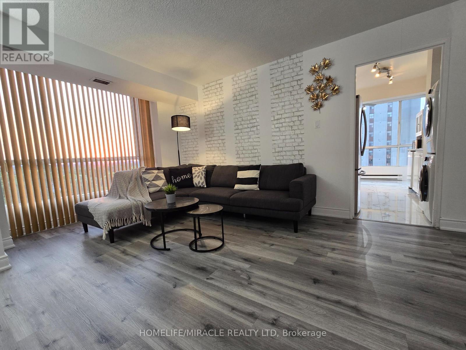 1004 - 3077 Weston Road, Toronto, Ontario  M9M 3A1 - Photo 7 - W12268938