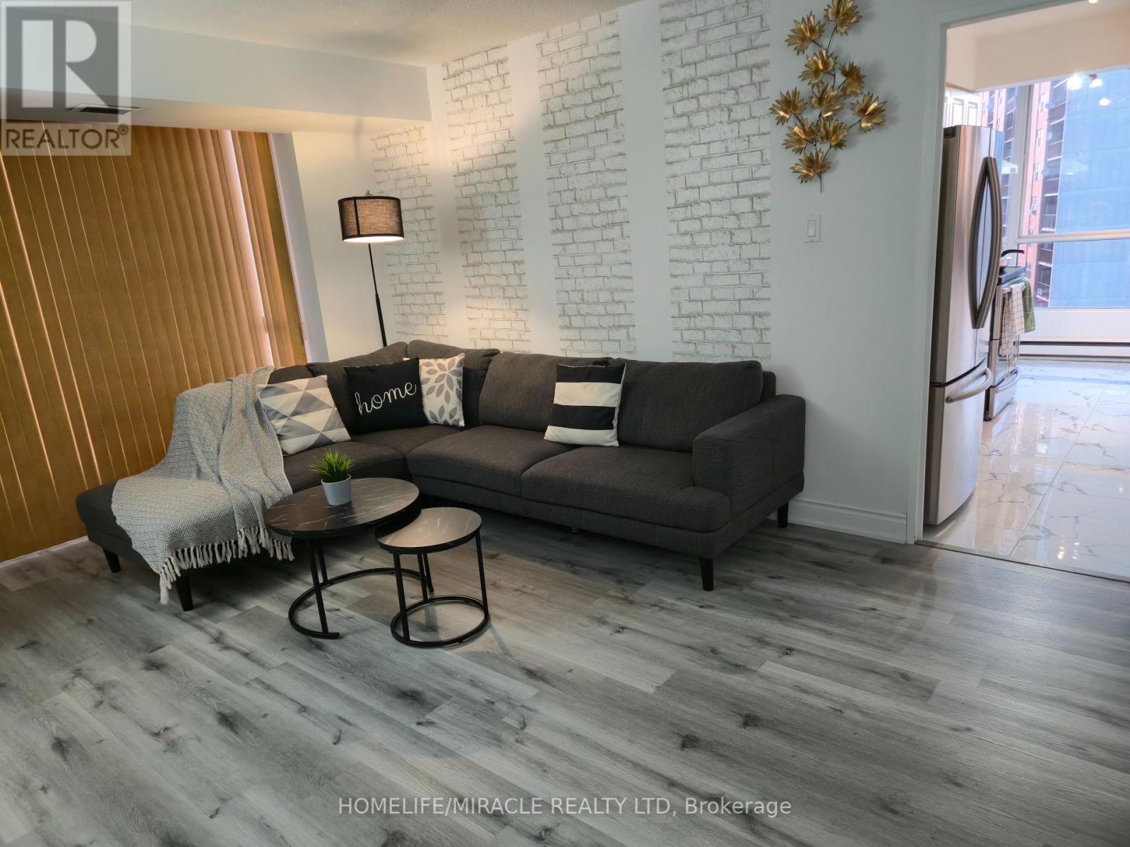 1004 - 3077 Weston Road, Toronto, Ontario  M9M 3A1 - Photo 8 - W12268938