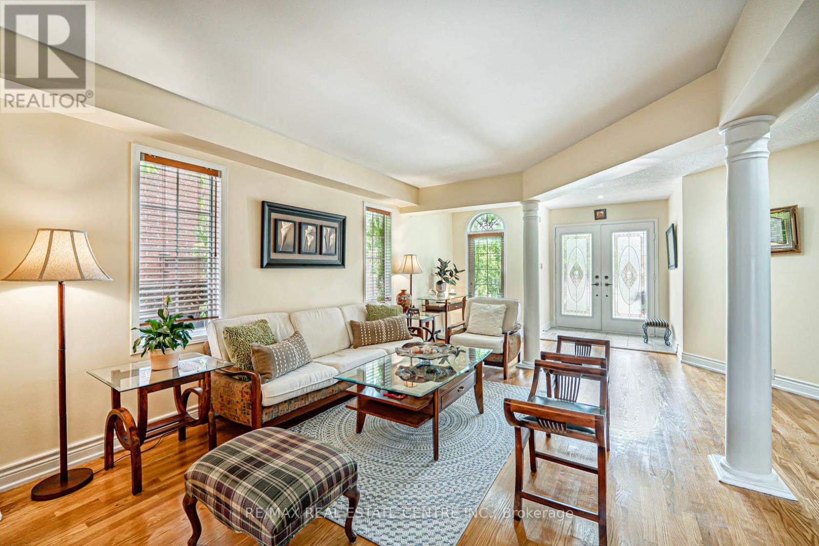 Property at 7289 TERRAGAR BOULEVARD image 5