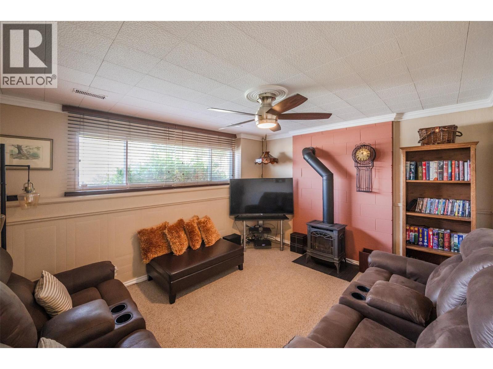 1598 Carmi Avenue, Penticton, British Columbia  V2A 6M8 - Photo 36 - 10355070