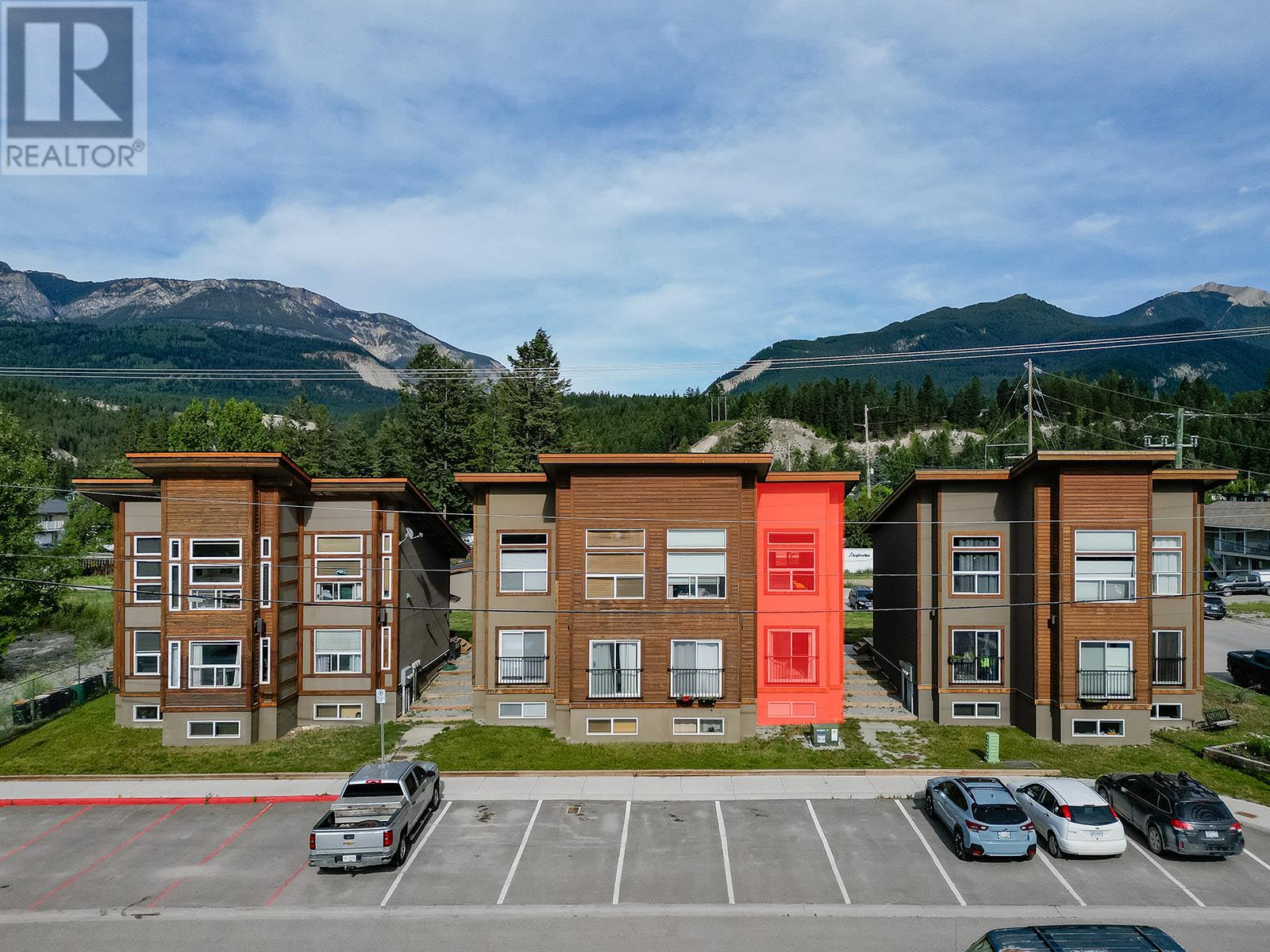 1110 11TH  S Avenue Unit# 7, golden, British Columbia