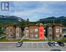 1110 11TH  S Avenue Unit# 7, golden, British Columbia