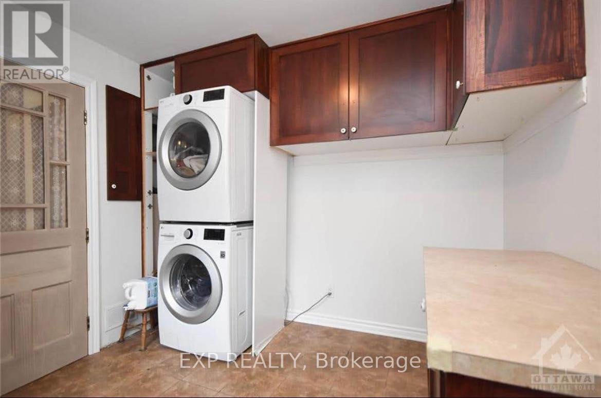210 Blackburn Avenue, Ottawa, Ontario  K1N 8A8 - Photo 8 - X12268994