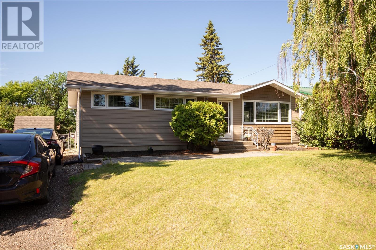 8920 17th AVENUE, north battleford, Saskatchewan