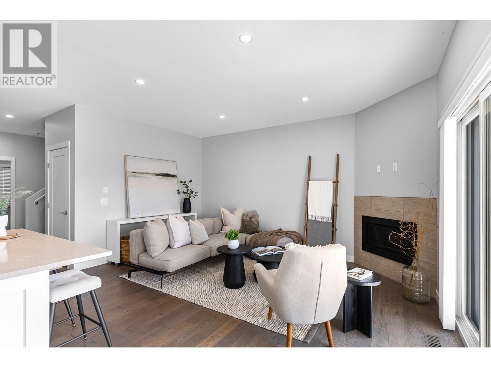 Property at 3075 Vint Road Unit# 109 image 3