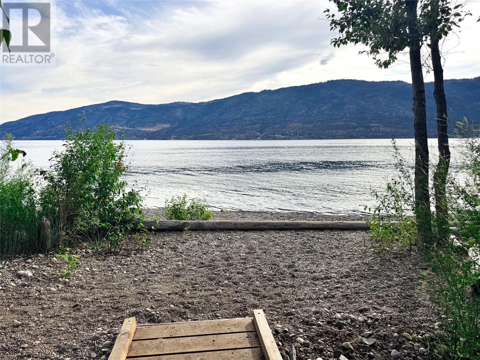 9775/9819 Okanagan Centre Road W, Lake Country, British Columbia  V4V 1T6 - Photo 6 - 10354155