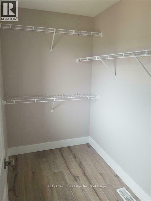 1330 Lawson Road, London North, Ontario N6G 5K9 - Photo 10 - X12264488