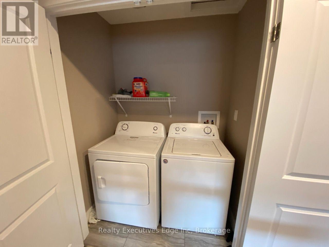 1330 Lawson Road, London North, Ontario N6G 5K9 - Photo 15 - X12264488