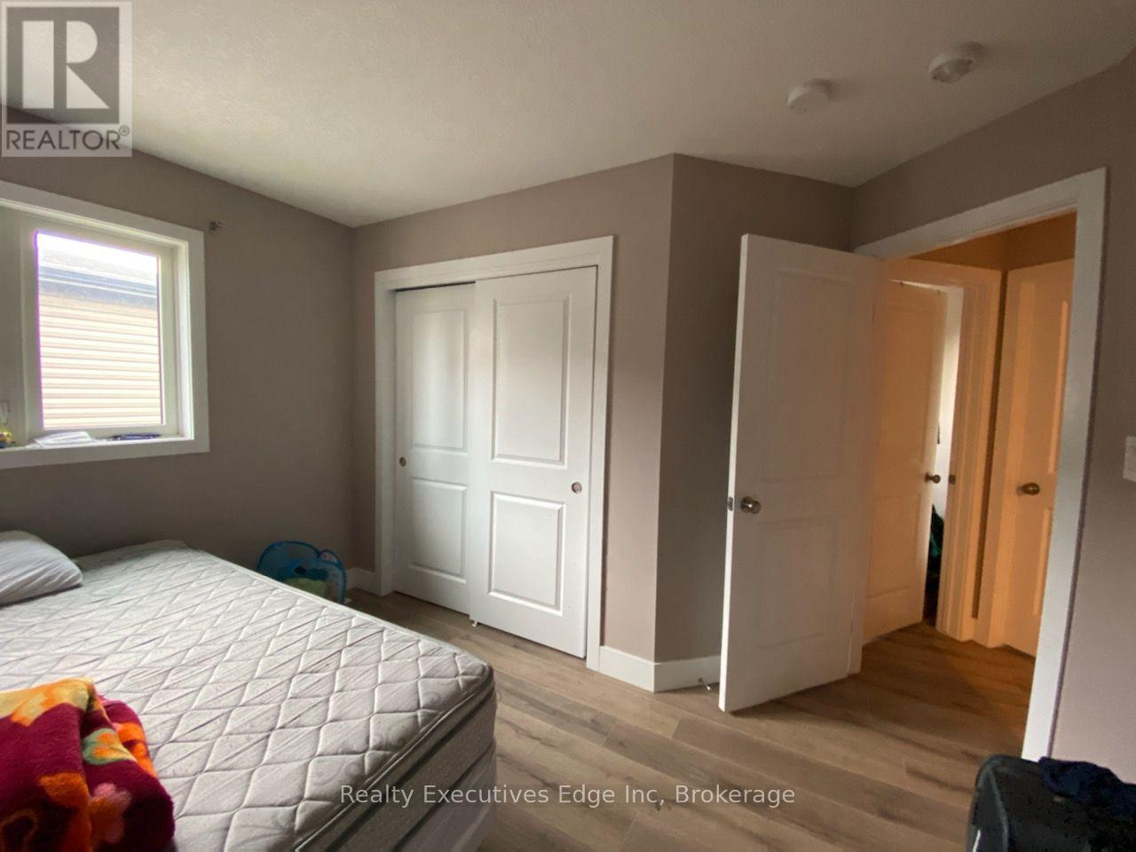 1330 Lawson Road, London North, Ontario N6G 5K9 - Photo 8 - X12264488
