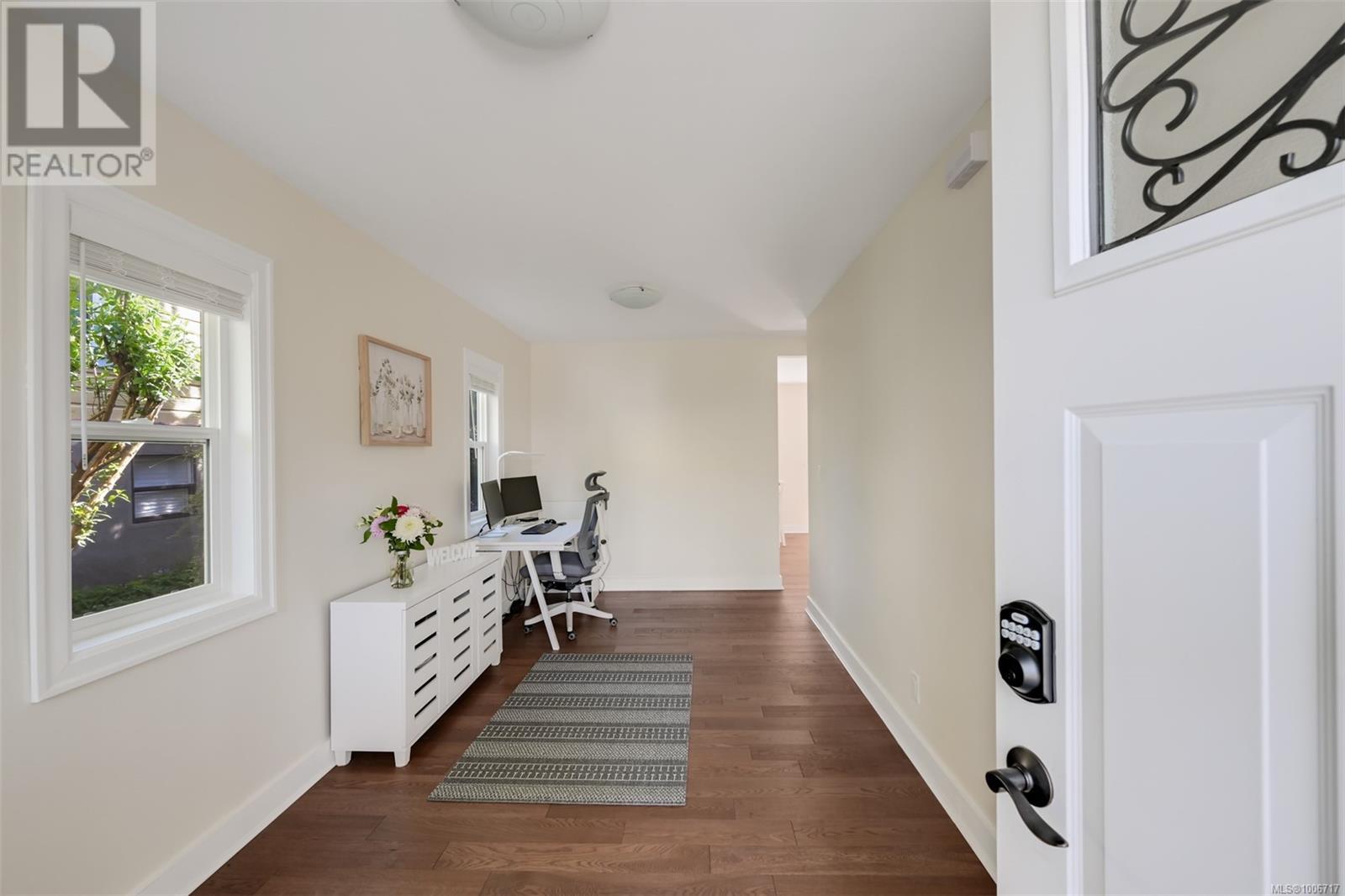 Property at 1445 Hamley St image 3