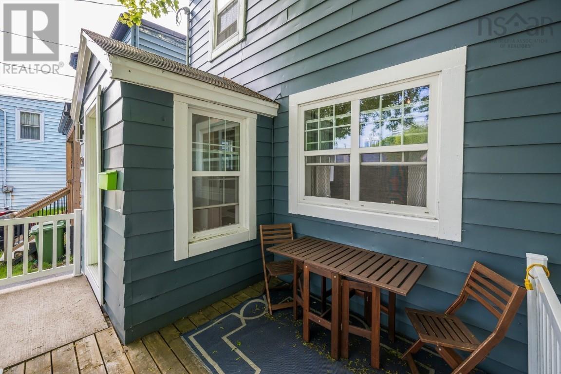 Property at 5861 Livingstone Street image 2
