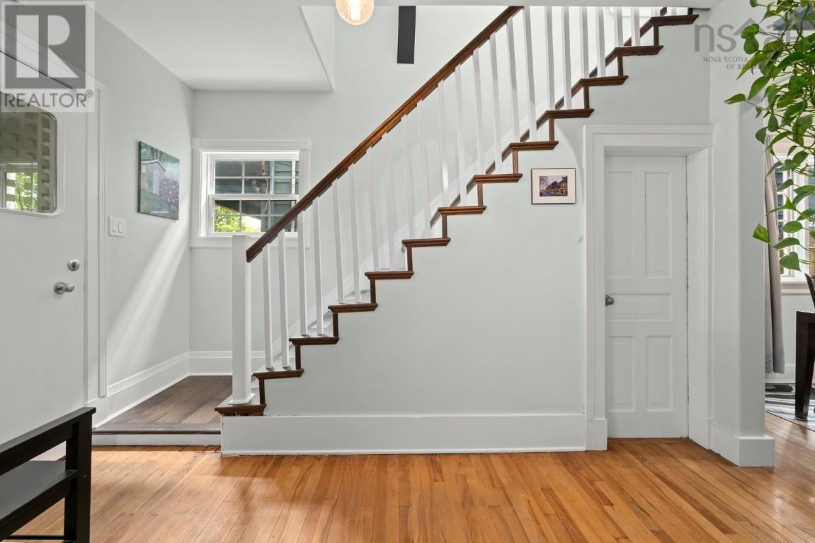 Property at 5861 Livingstone Street image 3