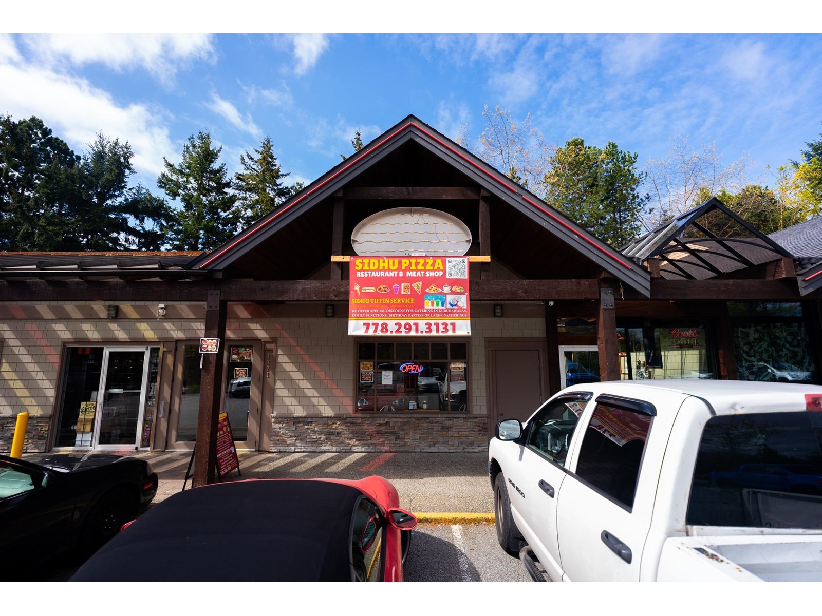 1771 KING GEORGE BOULEVARD, Surrey, British Columbia