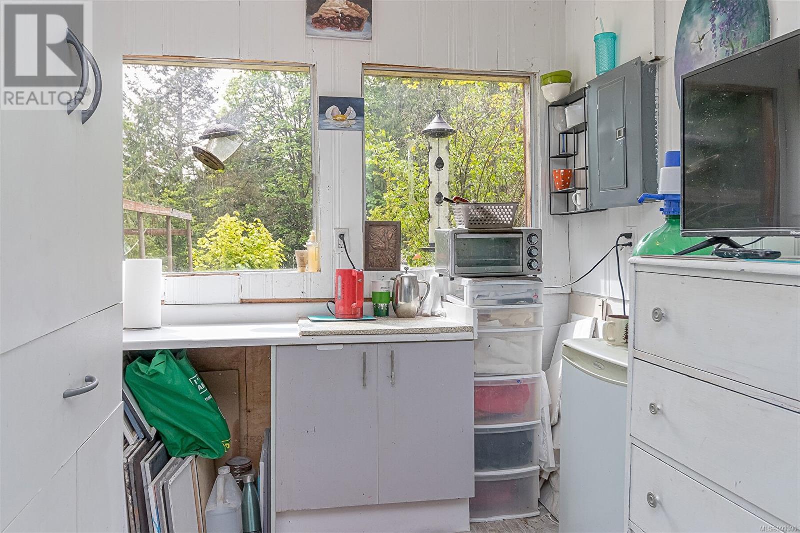 Property at 2100 Cinnabar Dr image 3
