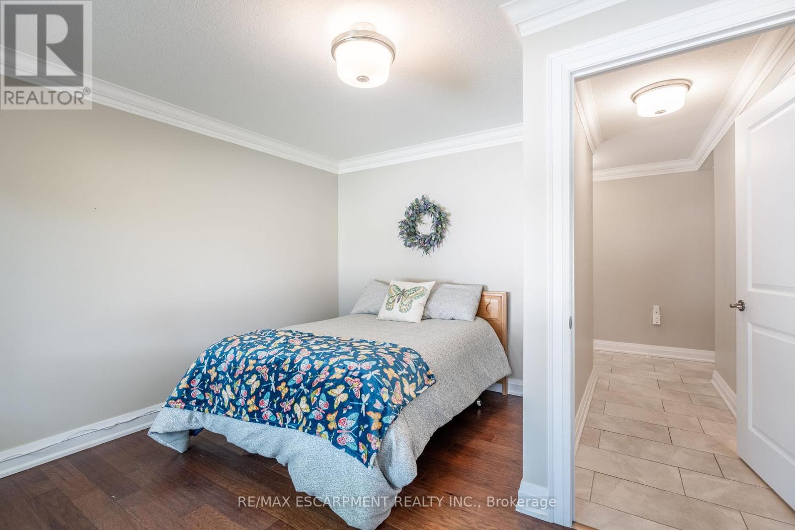 1 Archdeacon Clark Trail, Hamilton, Ontario  L9B 2M2 - Photo 10 - X12269005
