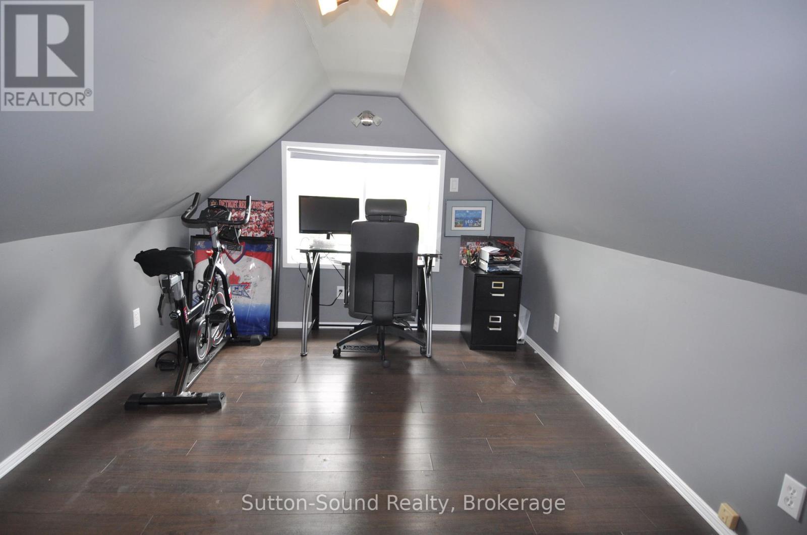 534 17th Street W, Owen Sound, Ontario  N4K 4B7 - Photo 37 - X12240570