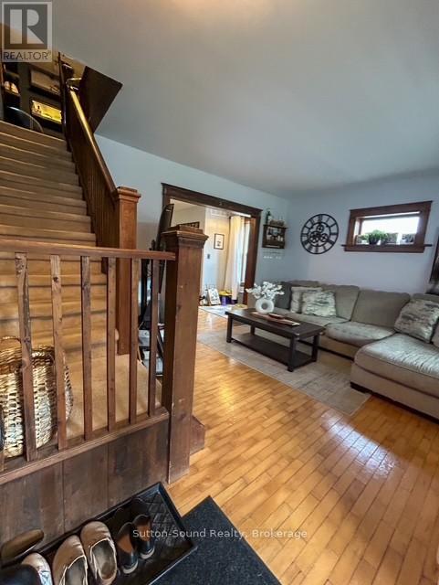 534 17th Street W, Owen Sound, Ontario  N4K 4B7 - Photo 9 - X12240570