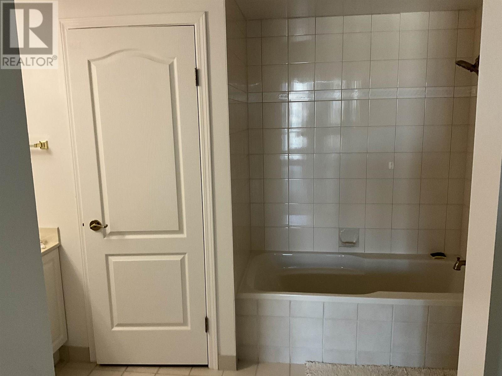 1606 7500 Granville Avenue, Richmond, British Columbia  V6Y 3Y6 - Photo 8 - R3024057