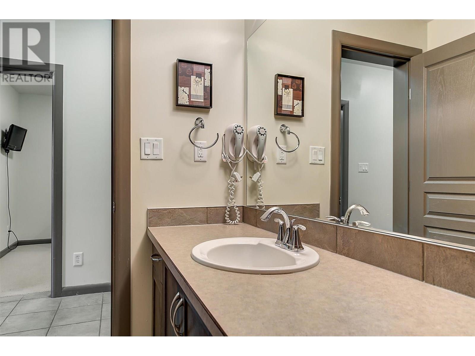 654 Cook Road Unit# 644, Kelowna, British Columbia  V1W 3G7 - Photo 18 - 10342725