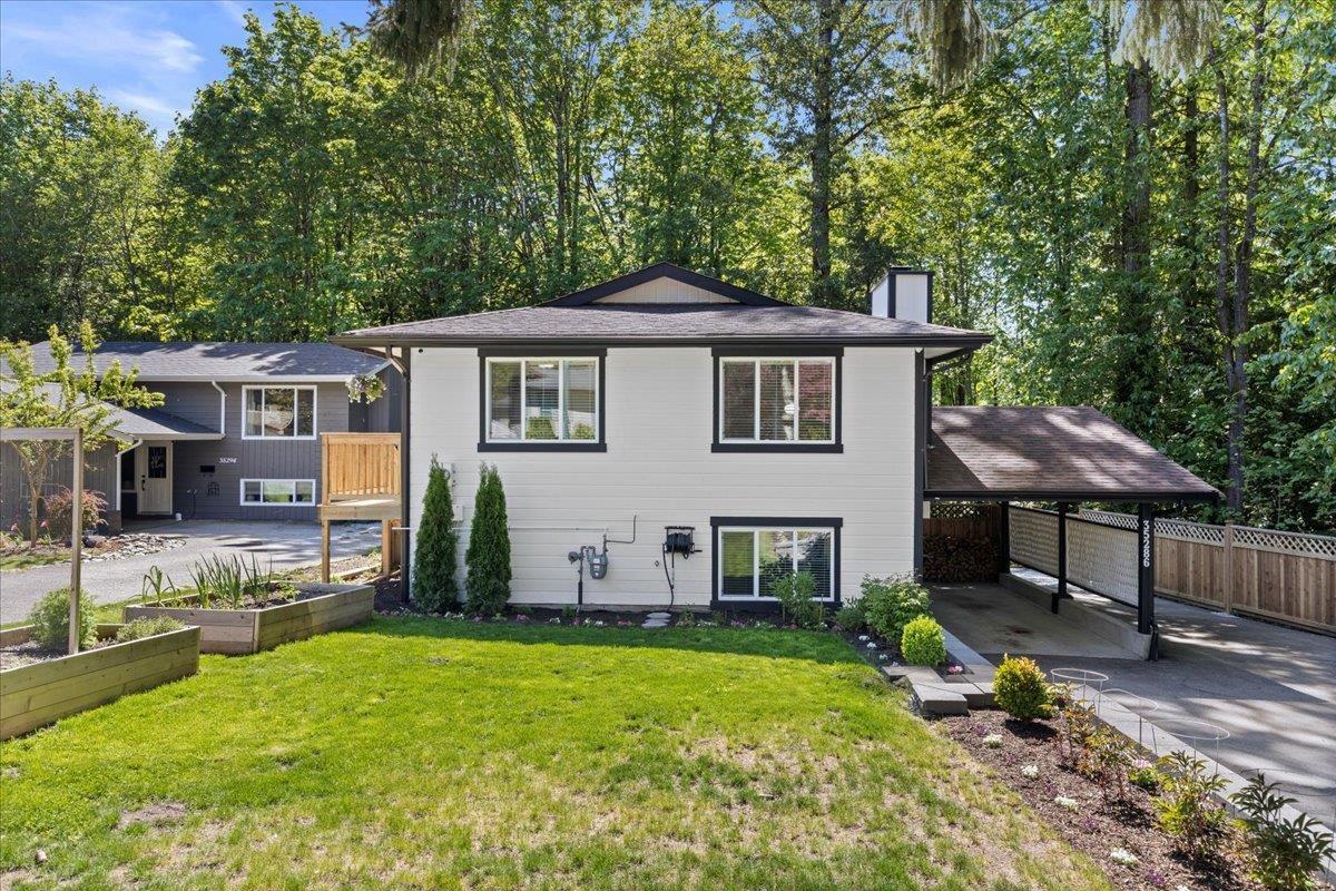 Property at 35286 SELKIRK AVENUE image 3