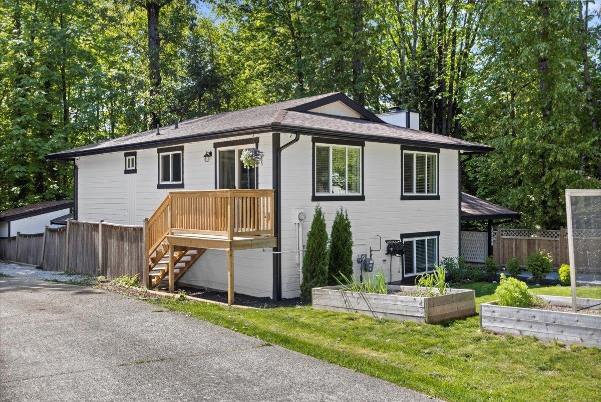 Property at 35286 SELKIRK AVENUE image 4