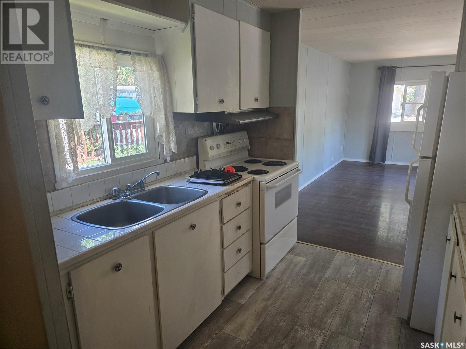 4 Hillside Trailer COURT, lumsden, Saskatchewan