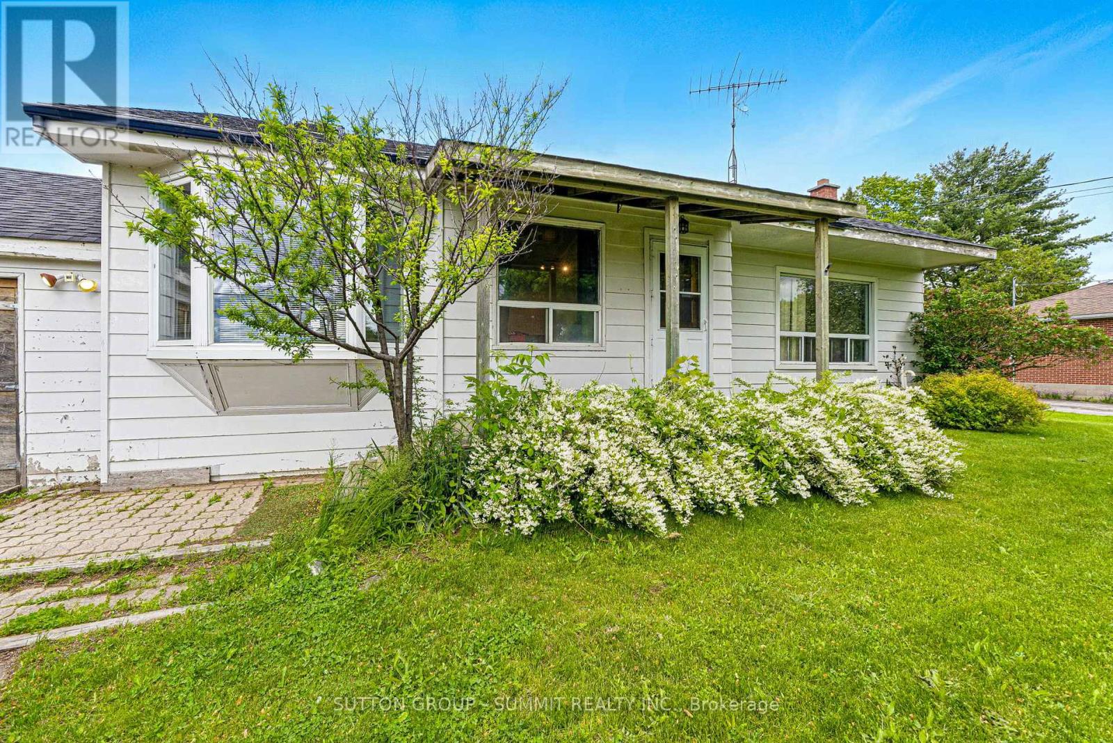 Property at 8555 HERITAGE ROAD image 2