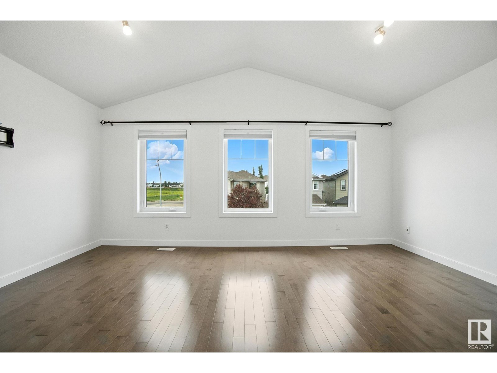 13847 142 Av Nw, Edmonton, Alberta  T6V 0L8 - Photo 19 - E4446287