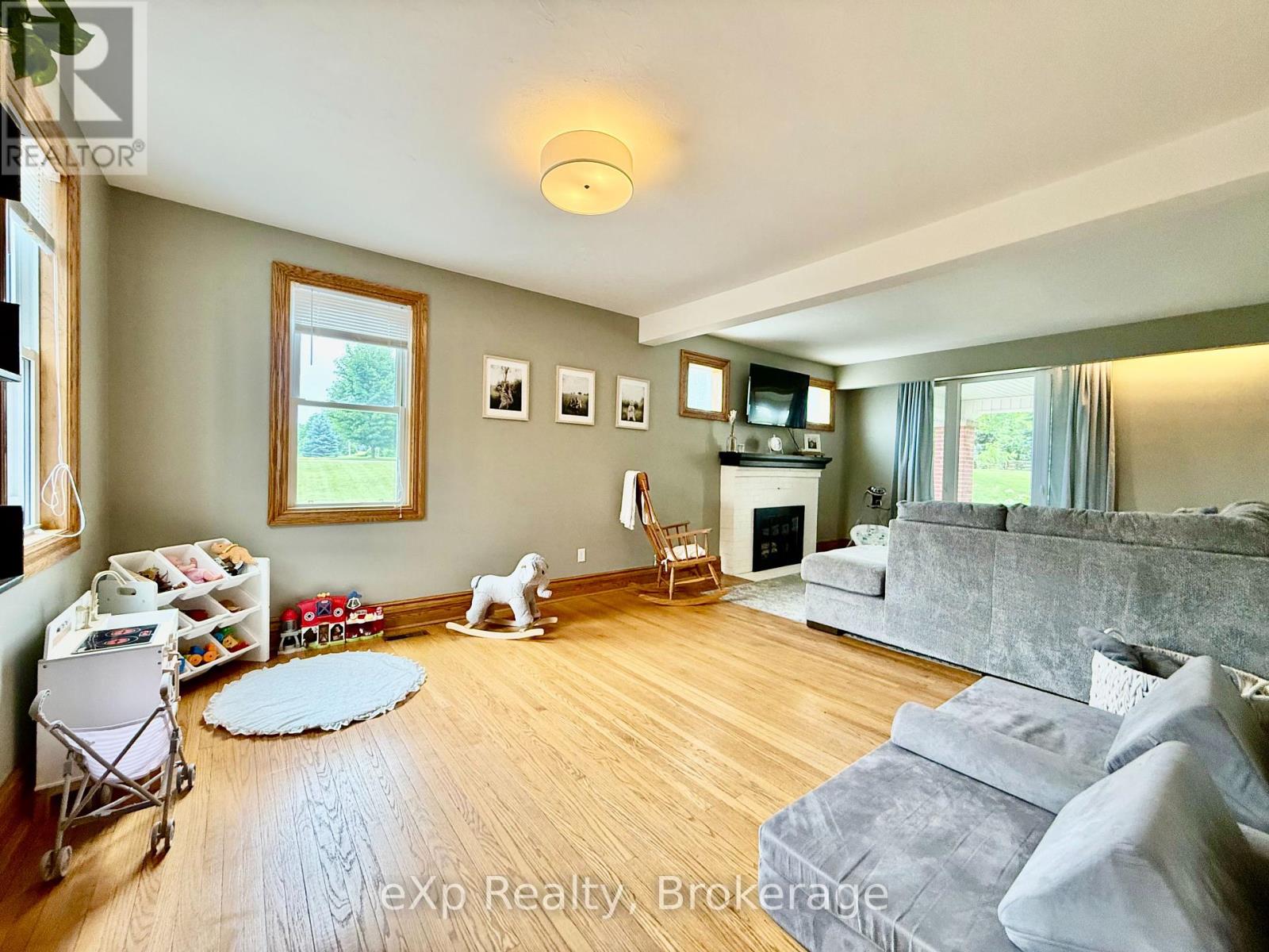 99 6 Concession, Brockton, Ontario  N0G 1K0 - Photo 8 - X12269079