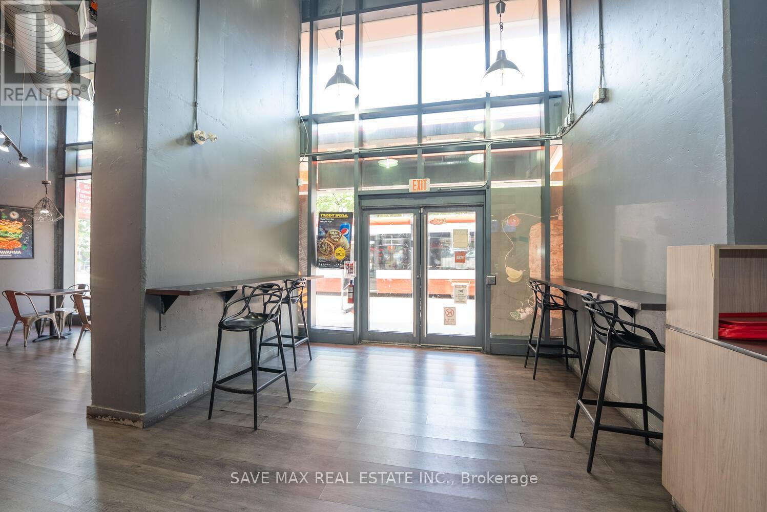 Property at 155 DUNDAS STREET E image 4
