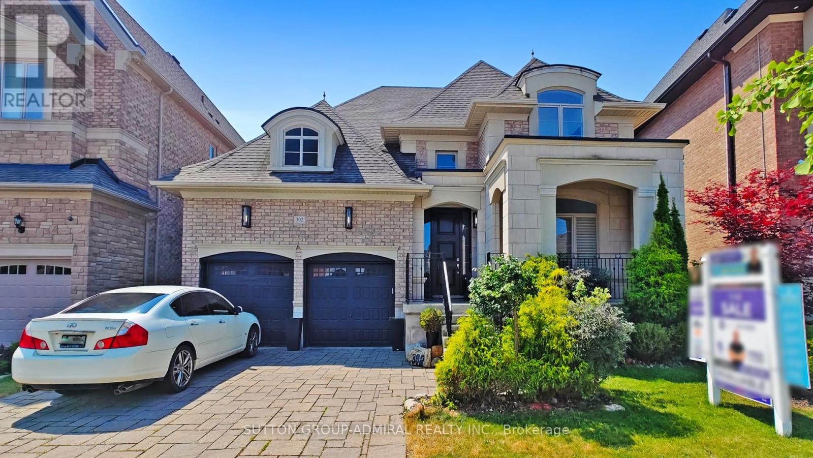 Property at 392 WOODGATE PINES DRIVE image 2