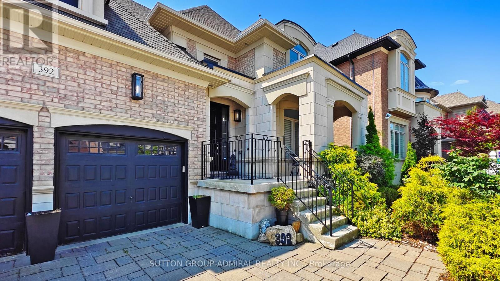 Property at 392 WOODGATE PINES DRIVE image 3