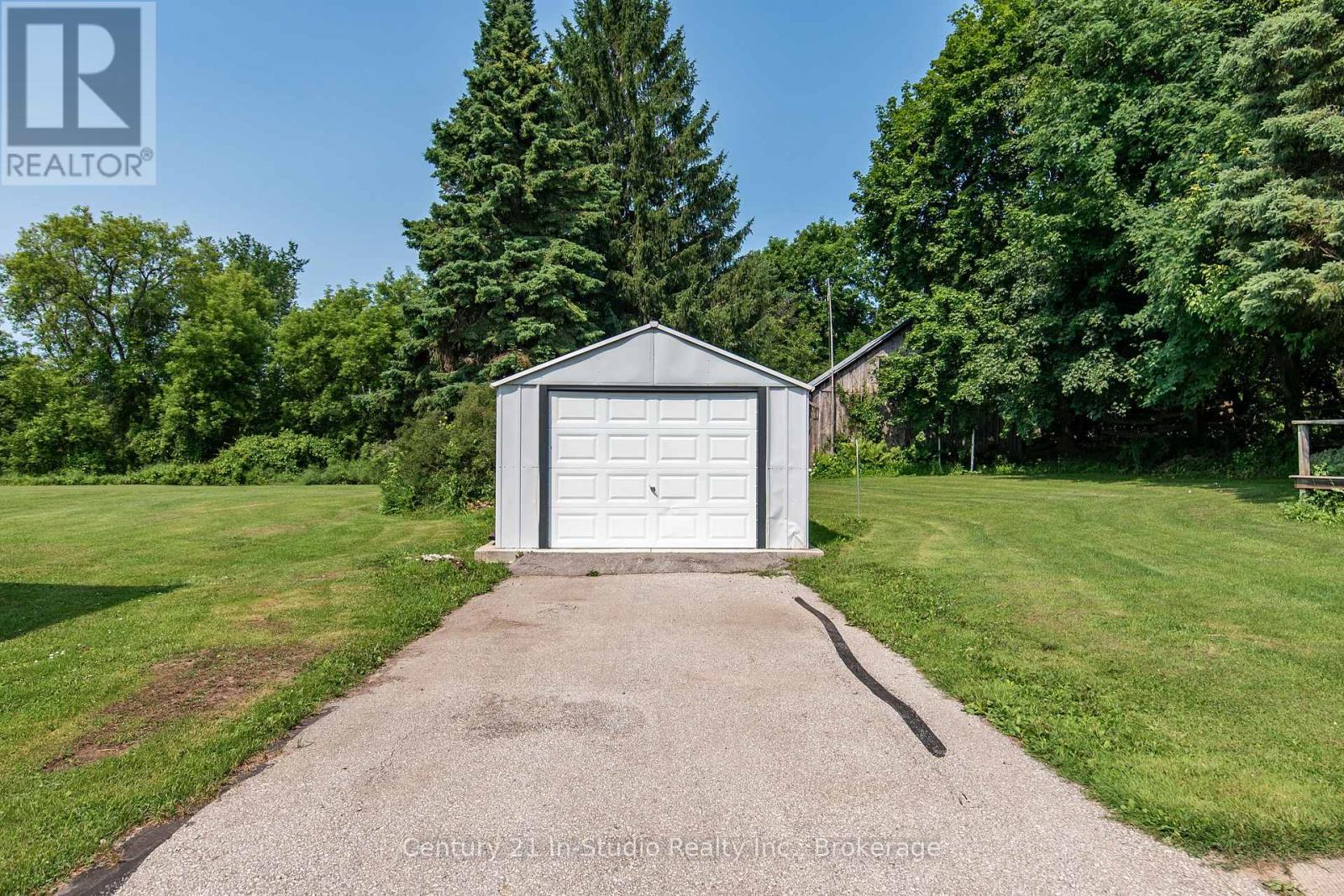 78 Garafraxa Street, Chatsworth, Ontario  N0H 1G0 - Photo 3 - X12257892
