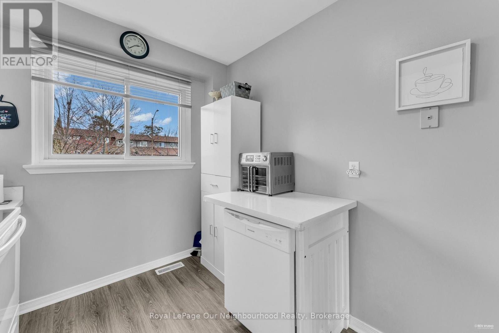 89 Chaucer Crescent, Barrie (Letitia Heights), Ontario  L4N 4T8 - Photo 12 - S12269063