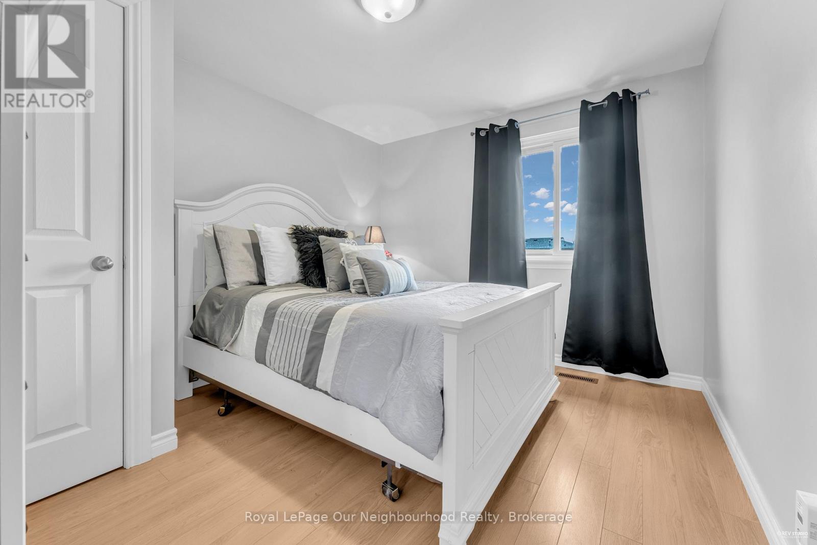 89 Chaucer Crescent, Barrie (Letitia Heights), Ontario  L4N 4T8 - Photo 15 - S12269063