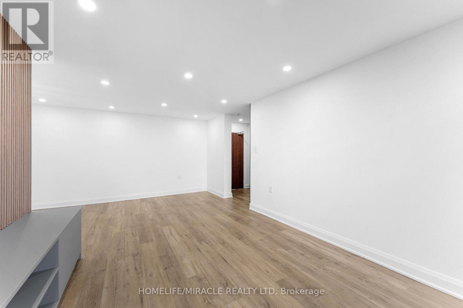 2605 - 18 Knightsbridge Road, Brampton, Ontario  L6T 3X5 - Photo 17 - W12269088