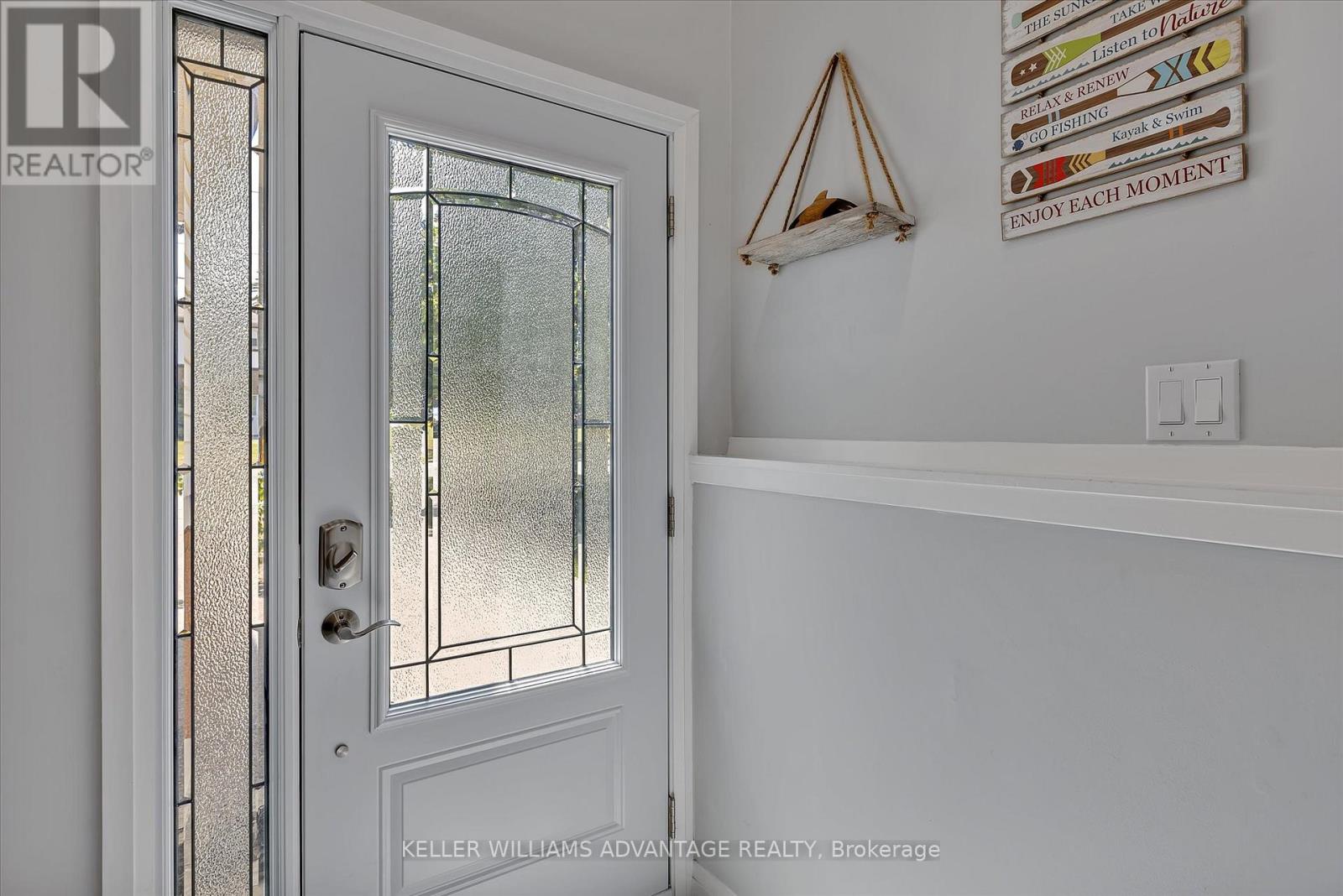 Property at 270 SHERIN AVENUE image 4