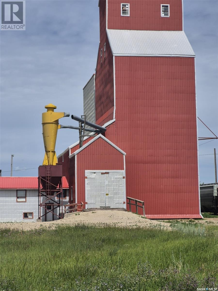 Gust Elevator, davidson, Saskatchewan